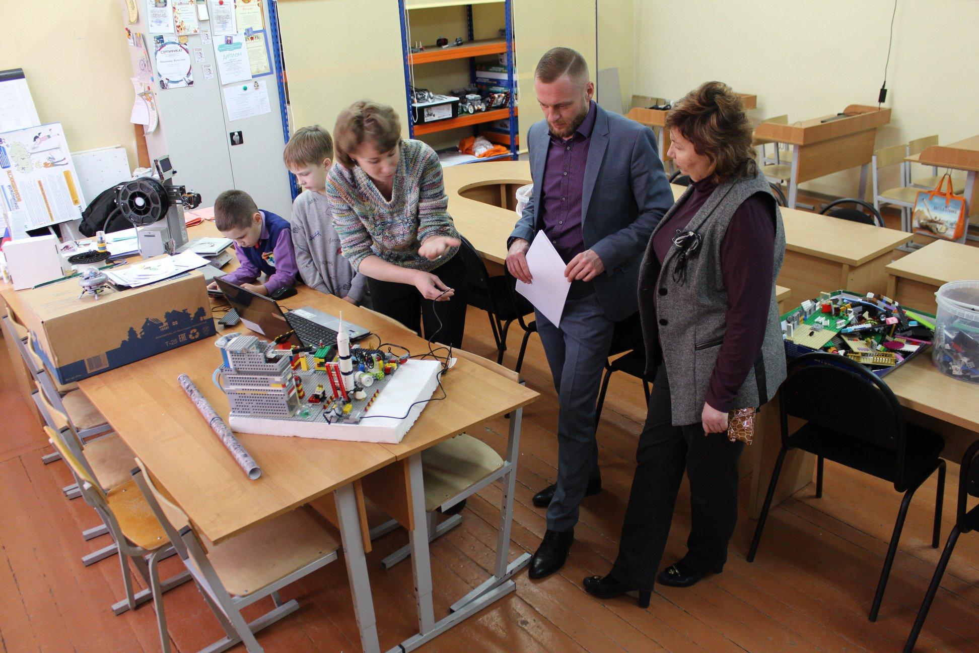 Депутат Совета поможет юным советчанам принять участие в фестивале робототехники в Перми