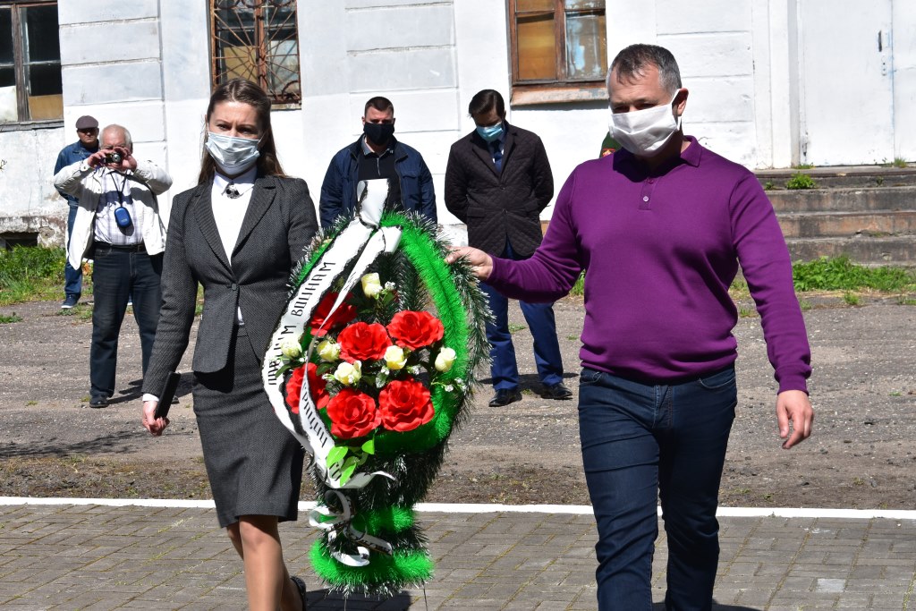 В Советске состоялось возложение цветов к памятным знакам