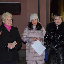 Депутаты окружного Совета провели собрание с жильцами дома по улице Пятницкого 